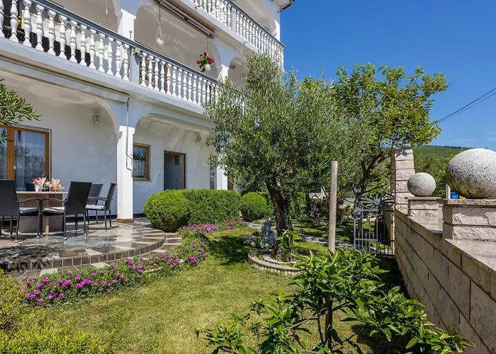 Stunning In Apartmán Crikvenica